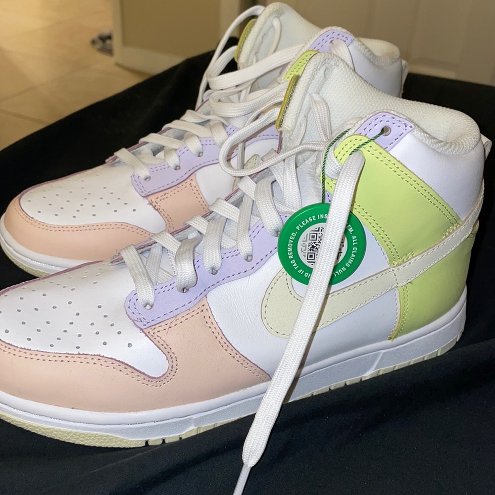 Womens Nike High Dunk “Lemon Twist”